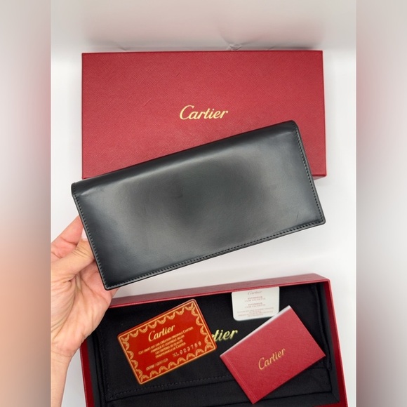 * SOLD SOMEWHERE ELSE* 
CARTIER 2C LOGO SANTOS BIFOLD LONG WALLET - Picture 8 of 8